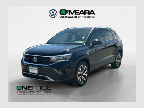 Deep Black Pearl 2024 Volkswagen Taos 1.5T SE