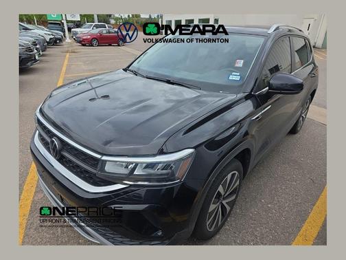 Deep Black Pearl 2024 Volkswagen Taos 1.5T SE