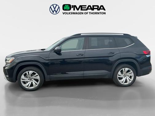 Deep Black Pearl 2023 Volkswagen Atlas 3.6L V6 SE w/Technology