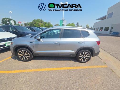 Pyrite Silver Metallic 2022 Volkswagen Taos 1.5T SE