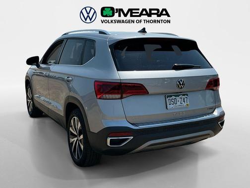 Pyrite Silver Metallic 2022 Volkswagen Taos 1.5T SE