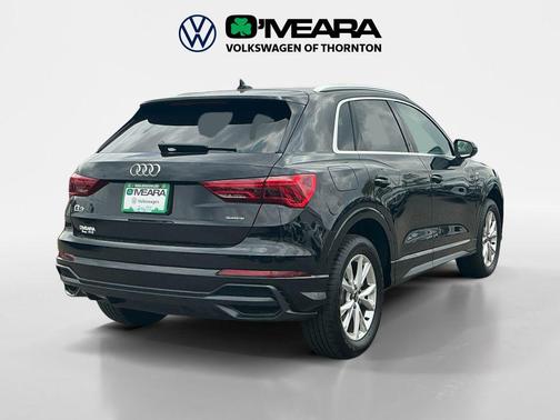 2022 Audi Q3 45 S line Premium