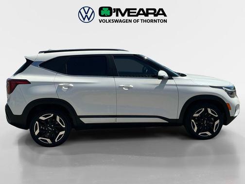 Snow White Pearl 2024 Kia Seltos SX Turbo