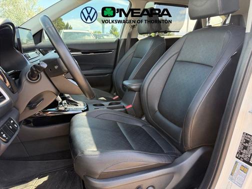 Snow White Pearl 2024 Kia Seltos SX Turbo