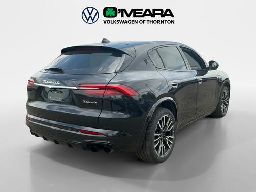 Nero Tempesta Metallic 2023 Maserati Grecale Modena