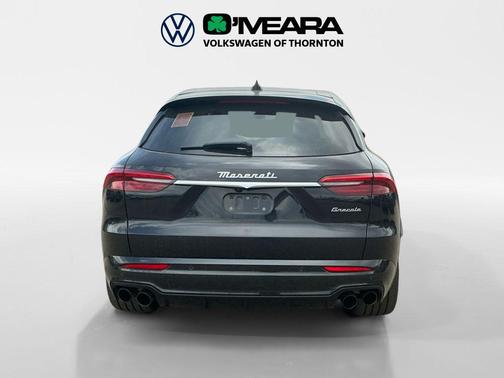 Nero Tempesta Metallic 2023 Maserati Grecale Modena