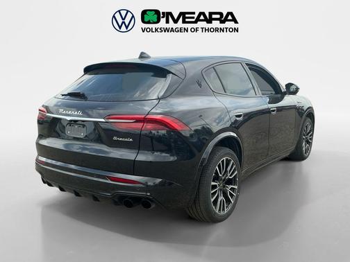 Nero Tempesta Metallic 2023 Maserati Grecale Modena