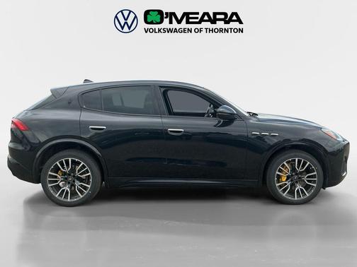 Nero Tempesta Metallic 2023 Maserati Grecale Modena