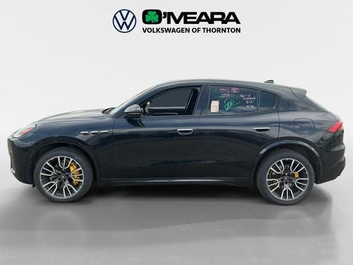 Nero Tempesta Metallic 2023 Maserati Grecale Modena
