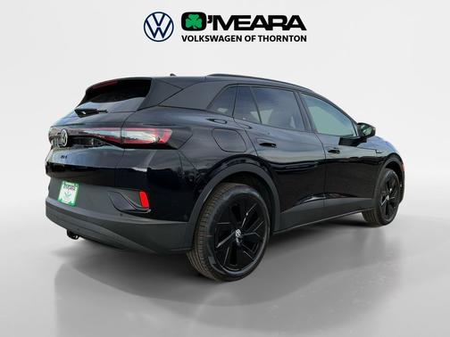 Deep Black Pearl 2026 Volkswagen ID.4 Pro S Plus