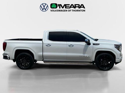 White Frost Tricoat 2024 GMC Sierra 1500 Denali