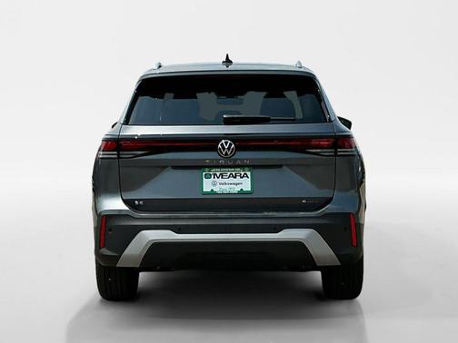 2025 Volkswagen Tiguan 2.0T SE 4MOTION