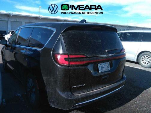 2024 Chrysler Pacifica Hybrid Select