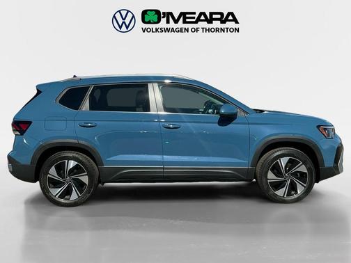 Monterey Blue Pearl 2026 Volkswagen Taos SE