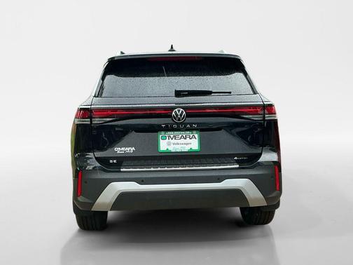 2025 Volkswagen Tiguan 2.0T SE 4MOTION