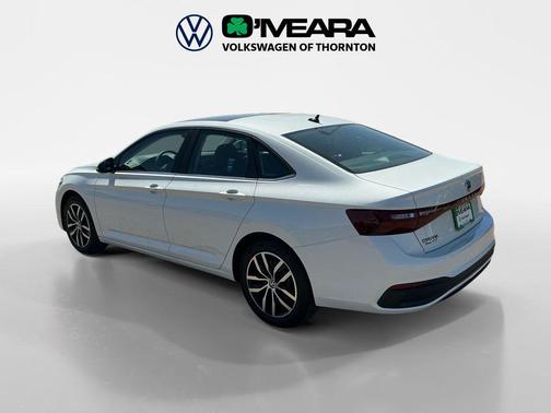 Opal White Pearl 2026 Volkswagen Jetta 1.4T SE