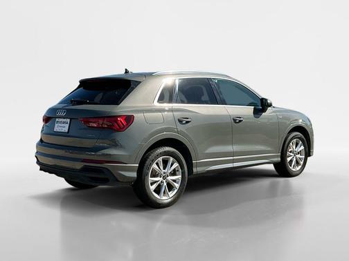 2023 Audi Q3 Premium 45 TFSI S line quattro Tiptronic