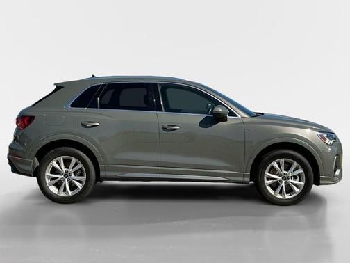 2023 Audi Q3 Premium 45 TFSI S line quattro Tiptronic