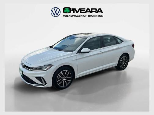 Opal White Pearl 2027 Volkswagen Jetta 1.4T SE