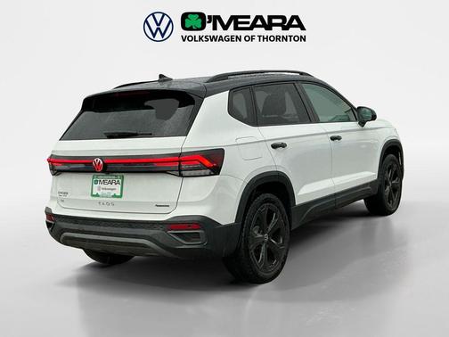 2025 Volkswagen Taos 1.5T SE Black
