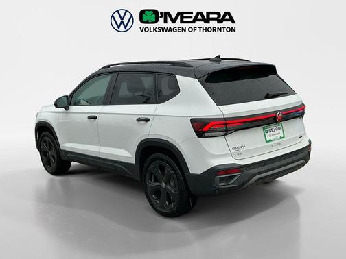 2025 Volkswagen Taos 1.5T SE Black