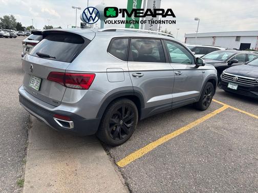 Pyrite Silver Metallic 2023 Volkswagen Taos 1.5T SE
