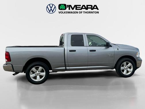 Billet Silver Metallic Clearcoat 2024 RAM 1500 Classic SLT