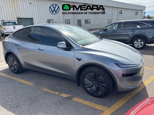 2026 Tesla Model Y Standard Rear-Wheel Drive