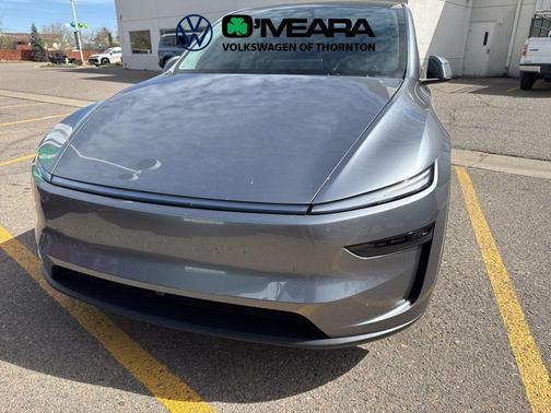 2026 Tesla Model Y Standard Rear-Wheel Drive