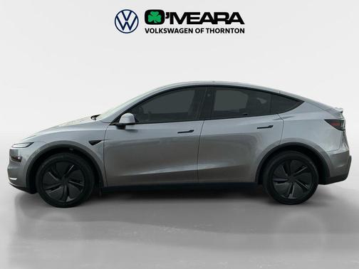 2026 Tesla Model Y Premium Rear-Wheel Drive