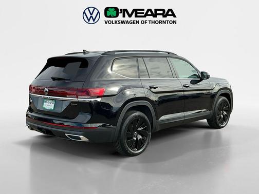 Deep Black Pearl 2026 Volkswagen Atlas 2.0T SE w/Technology 4MOTION