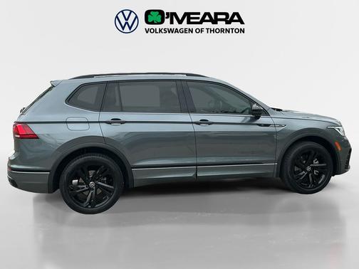 Platinum Gray Metallic 2023 Volkswagen Tiguan 2.0T SE R-Line Black