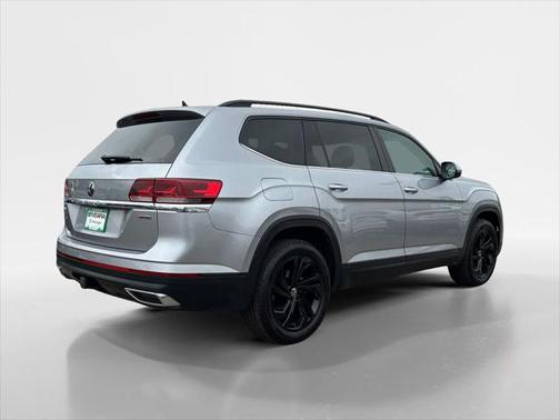 2022 Volkswagen Atlas 3.6L SE w/Technology