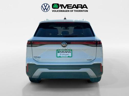 Pure White 2026 Volkswagen Tiguan 2.0T SE