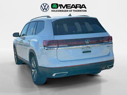 Pure White 2024 Volkswagen Atlas 2.0T SE