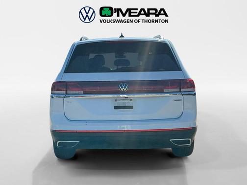 Pure White 2024 Volkswagen Atlas 2.0T SE