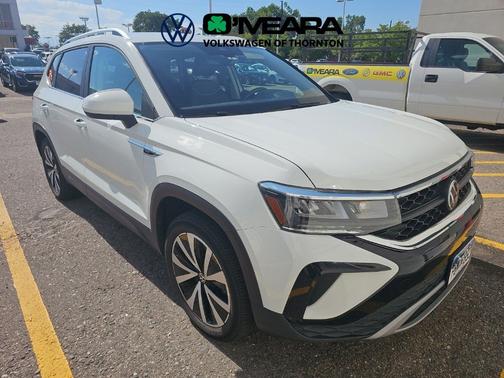 Pure White 2023 Volkswagen Taos 1.5T SE