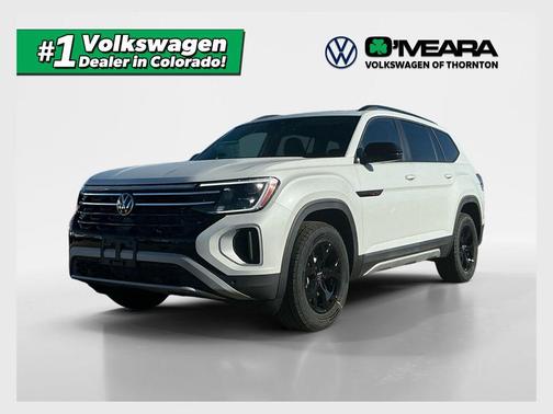 opal white pearl 2026 Volkswagen Atlas 2.0T Peak Edition