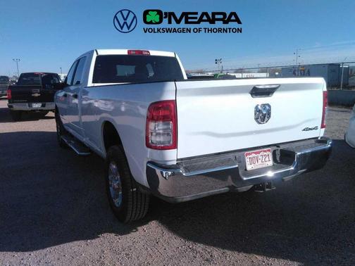 2024 RAM 2500 Big Horn Crew Cab 4x4 8' Box