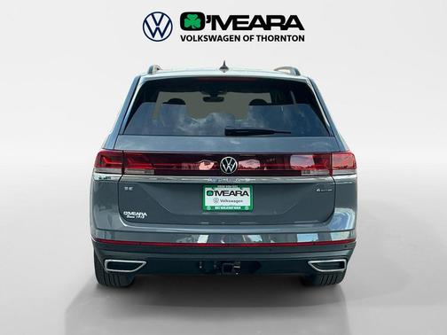 Pure Gray 2026 Volkswagen Atlas 2.0T SE w/Technology 4MOTION