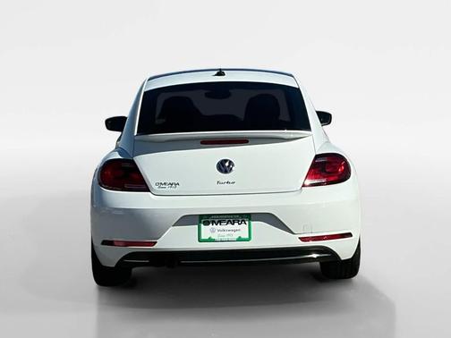 Pure White 2018 Volkswagen Beetle 2.0T SE