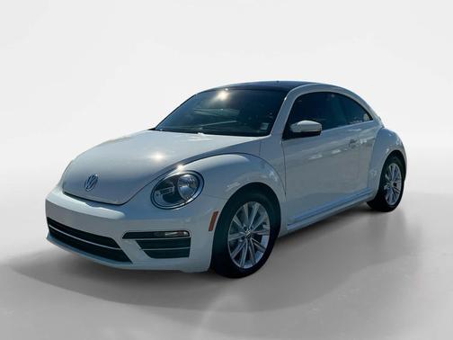 Pure White 2018 Volkswagen Beetle 2.0T SE