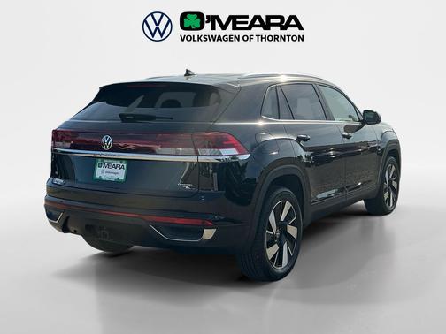 Deep Black Pearl 2026 Volkswagen Atlas Cross Sport 2.0T SE w/Technology