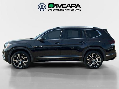 Deep Black Pearl 2024 Volkswagen Atlas 2.0T SEL Premium R-Line