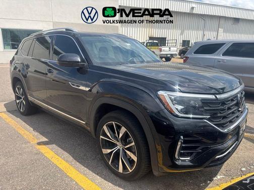 Deep Black Pearl 2024 Volkswagen Atlas 2.0T SEL Premium R-Line