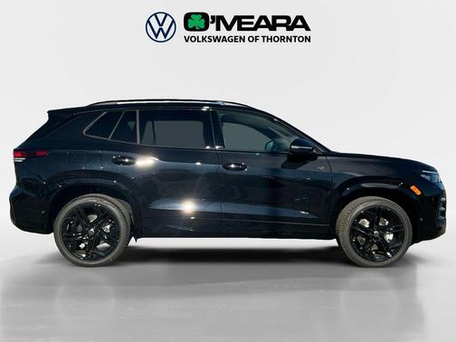 deep black pearl 2026 Volkswagen Tiguan 2.0T SE R-Line Black 4MOTION