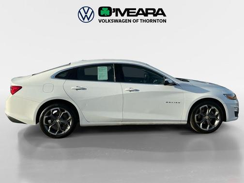 Summit White 2024 Chevrolet Malibu FWD 1LT