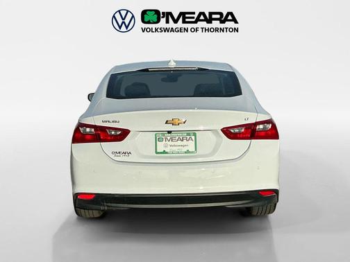 Summit White 2024 Chevrolet Malibu FWD 1LT