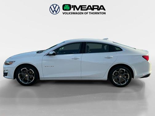 Summit White 2024 Chevrolet Malibu FWD 1LT