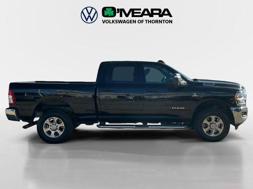 Diamond Black Crystal Pearlcoat 2024 RAM 2500 Big Horn Crew Cab 4x4 6'4' Box